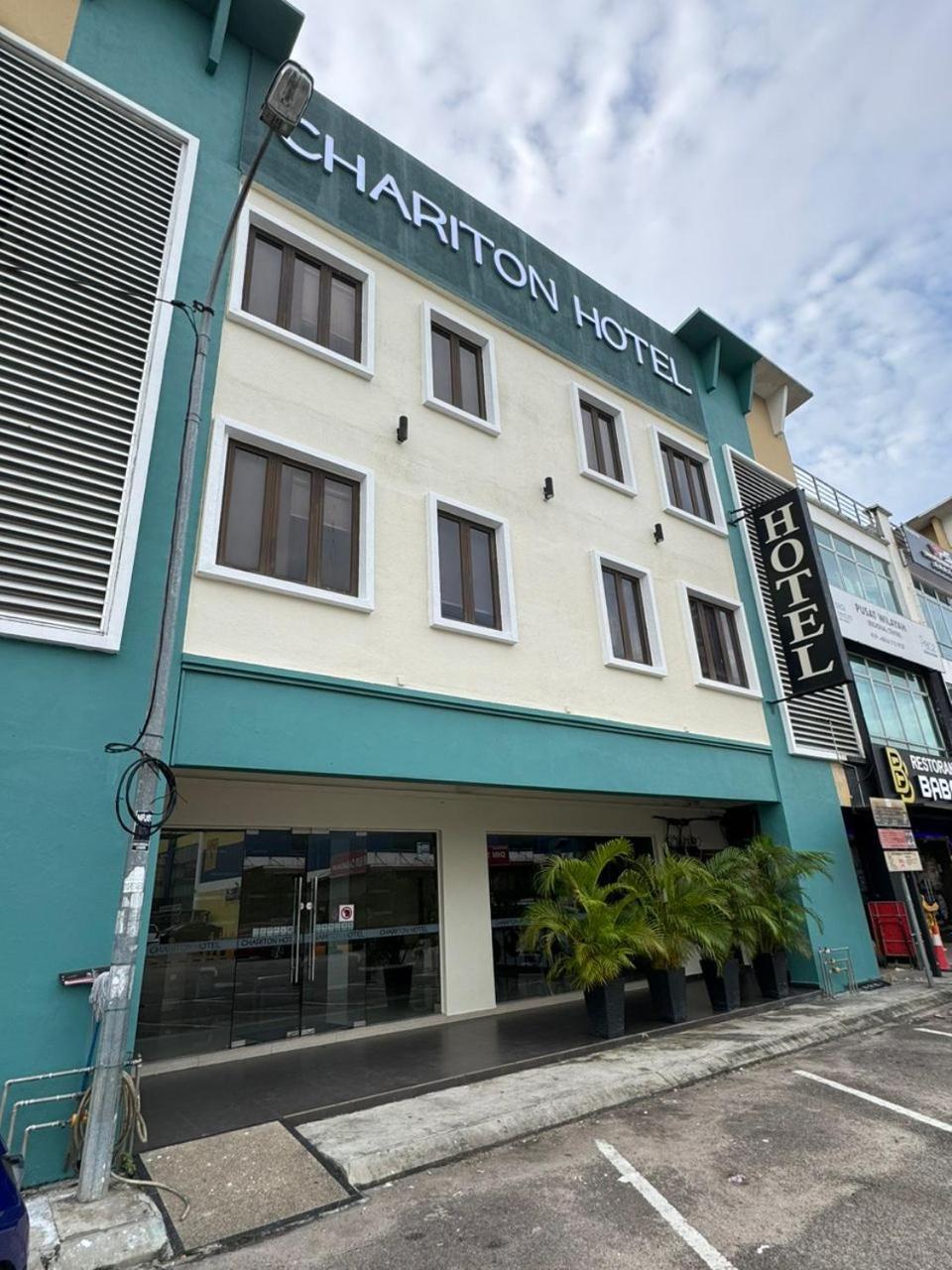 Chariton Hotel Nusa Bestari Johor Bahru Exterior foto